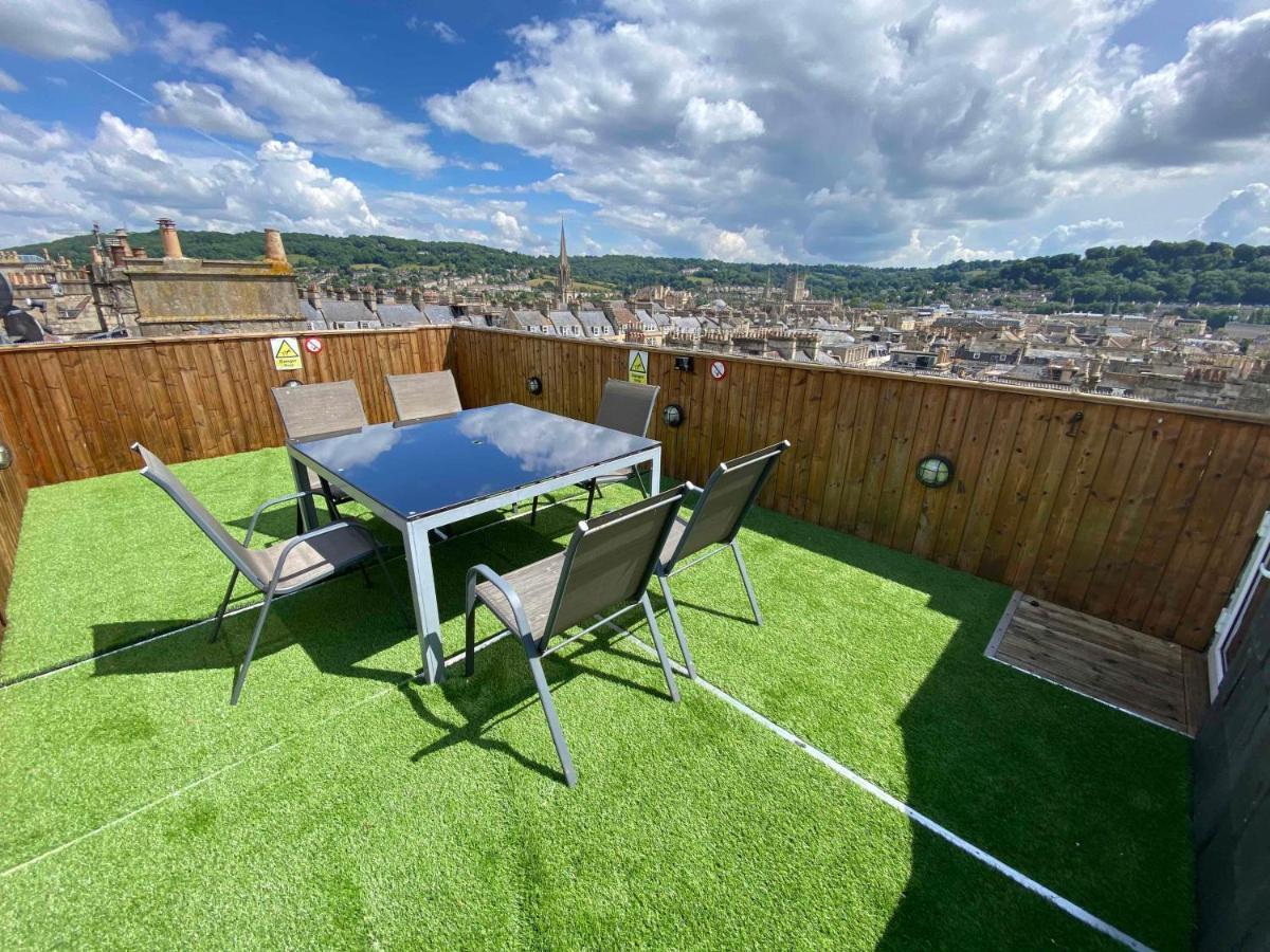 Bath Roof Terrace Apartment, City Centre, Sleeps Up To 8 Zewnętrze zdjęcie