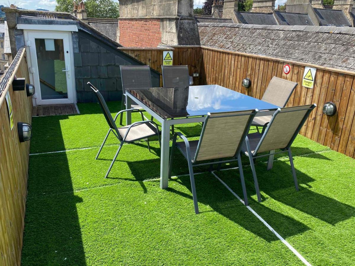 Bath Roof Terrace Apartment, City Centre, Sleeps Up To 8 Zewnętrze zdjęcie