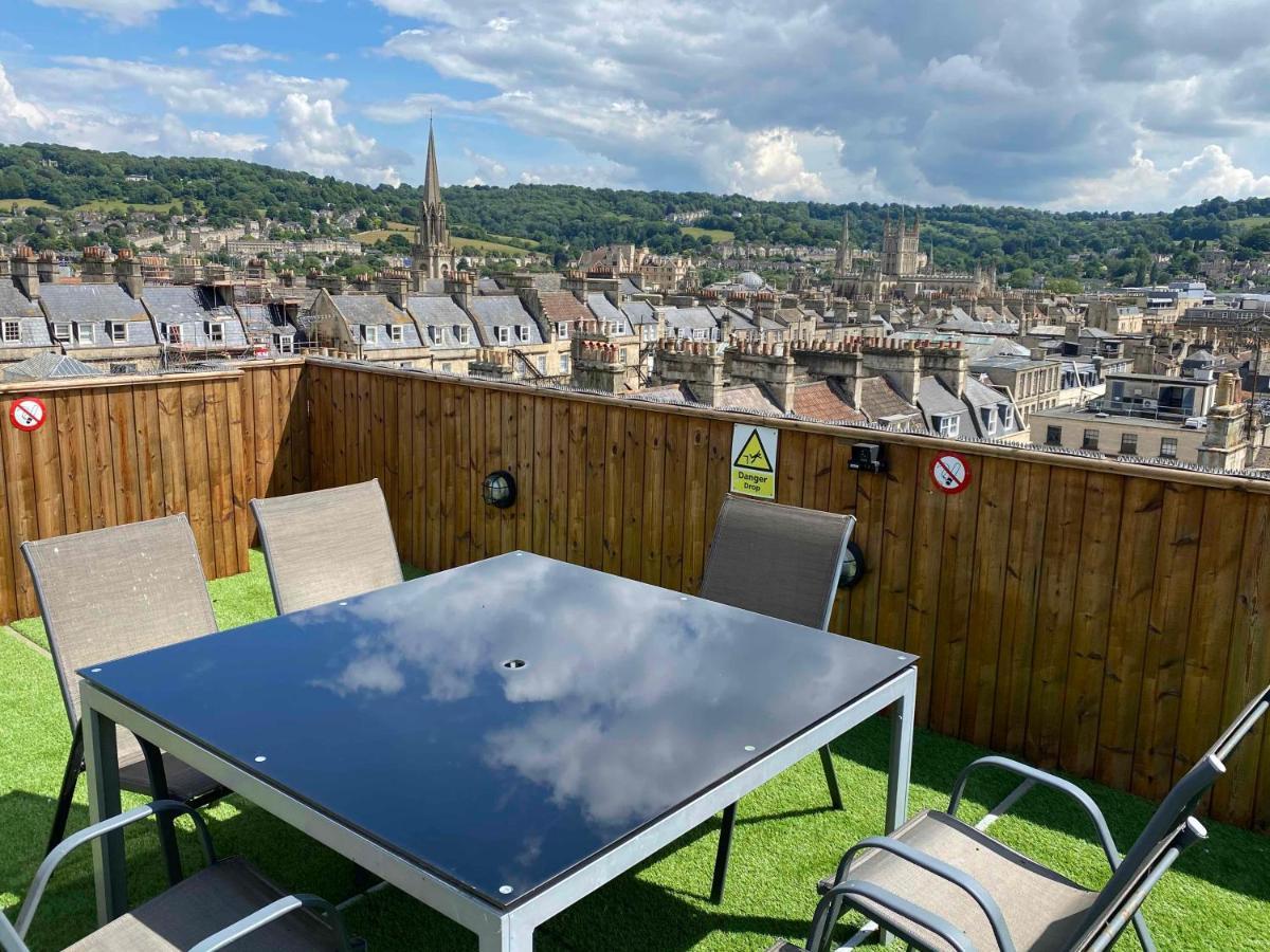 Bath Roof Terrace Apartment, City Centre, Sleeps Up To 8 Zewnętrze zdjęcie